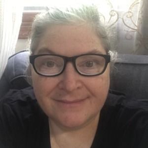 Meet your Posher, Linda